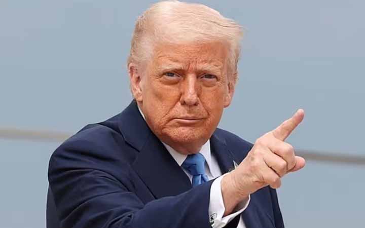 লাখ লাখ মানুষের মৃত্যুর জন্য তিন জনকে দায়ী করলেন ট্রাম্প